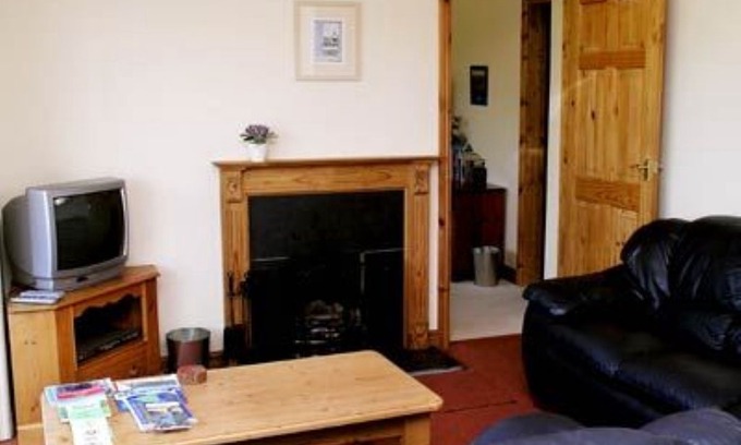 Holywell Cabin | 3 bedroom accommodation in Holywell Bay, Newquay