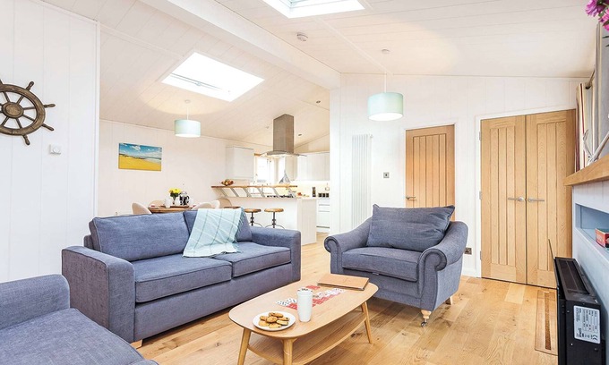 Ryde Ski Chalet | 3 bedroom accommodation in Wootton Bridge, Nr Cowes