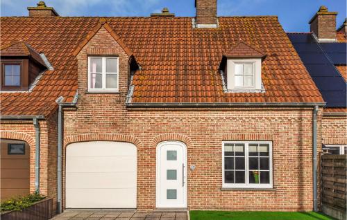 Bredene House | 3 Bedroom Pet Friendly Home In Bredene
