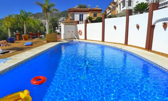 Nerja Ski Chalet | 3 Bedrooms | Aljamar 19A | CG R1086