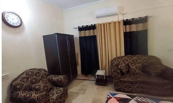 Lahore House | 3 Bedrooms Luxury House at Prime Location