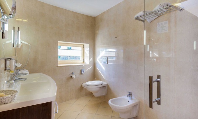 Großraschen House | 3-bett-zimmer in der Villa Victoria - Seehotel Großräschen