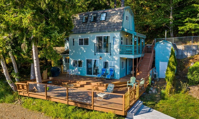 Olympia Cabin | 3 Level Lakefront Cabin | Decks, Dock, BBQ & Views