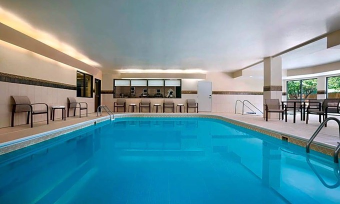 Springfield Hotel | 3-Star Hotel ∙ Courtyard by Marriott Springfield