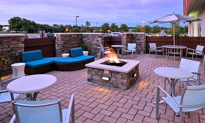 Voorhees Hotel | 3-Star Hotel ∙ SpringHill Suites by Marriott Voorhees Mt. Laurel/Cherry Hill