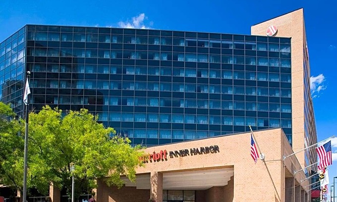 Downtown West Hotel | 3-Star Hotel ∙ Baltimore Marriott Inner Harbor at Camden Yards