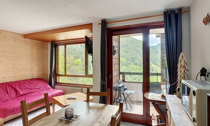 Saint-Jean-dʼAulps Apartment | 30 m² Apartment ∙ 1 bedroom ∙ 4 guests