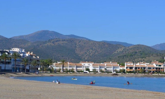Llanca Apartment | 30 m² Apartment ∙ 1 bedroom ∙ 3 guests