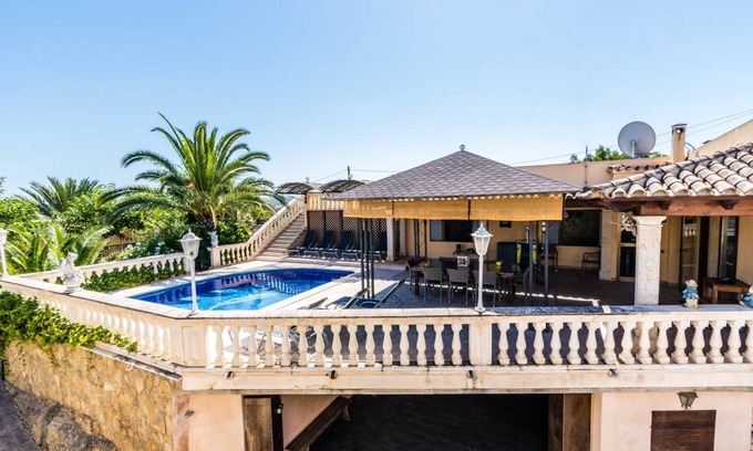 Les Meravelles Villa | 300 m² Villa ∙ 4 bedrooms ∙ 8 guests