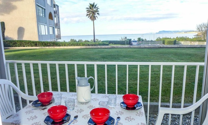 Six-Fours-les-Plages Apartment | 32 m² Apartment ∙ 2 bedrooms ∙ 4 guests