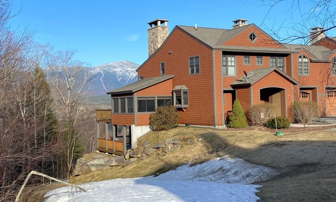Bethlehem Condo | 325 m² Condo ∙ 5 bedrooms ∙ 12 guests