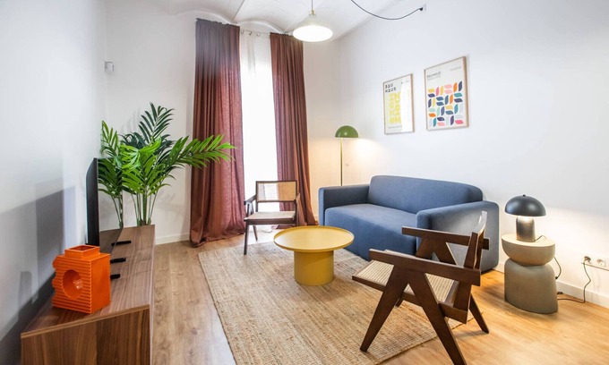 El Poble-sec Apartment | 33PAR1094 - Magnific 2BR Flat in Poble Sec