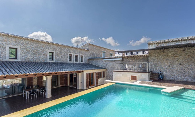 Caimari Villa | 356 m² Villa ∙ 4 bedrooms ∙ 6 guests