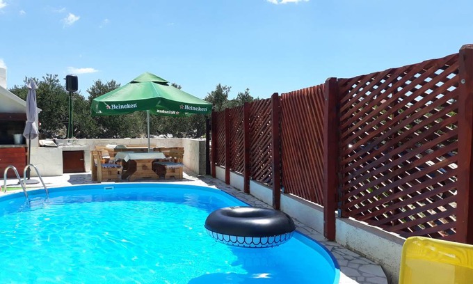 Razanj Apartment | 36 m² Apartment ∙ 1 bedroom ∙ 4 guests