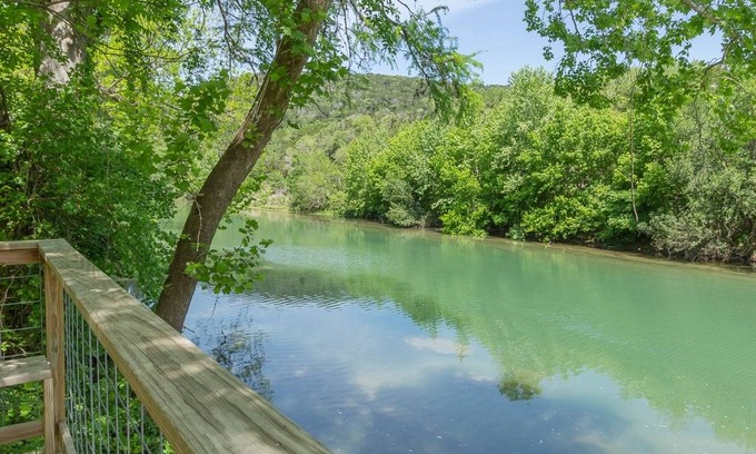 New Braunfels House | 377 m² House ∙ 7 bedrooms ∙ 38 guests