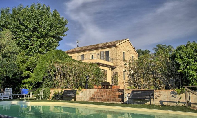 Ostra Villa | 380 m² Villa ∙ 6 bedrooms ∙ 14 guests