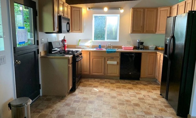Mercer Island House | 3BD&1 study1320sqftHomeWithYard in QuiteNeighborhoodSleeps 8 中文Espanol