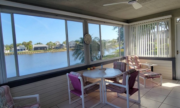 Palm Coast House | 3bd/2ba Lakefront Home in Oceanfront community