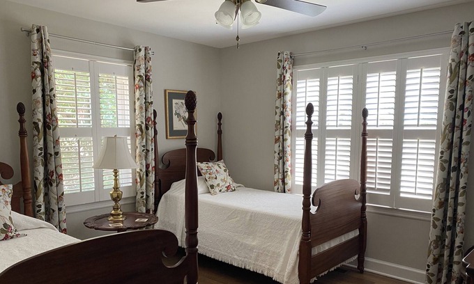 Aiken Cottage | 3br MASTERS WEEK! Sleeps six! Walking distance to Palmetto GC or Bruce's Field