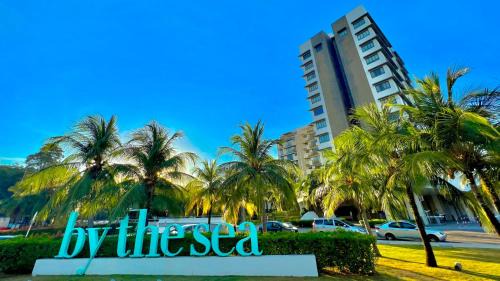 Batu Ferringhi House | 3BR Penthouse By The Sea