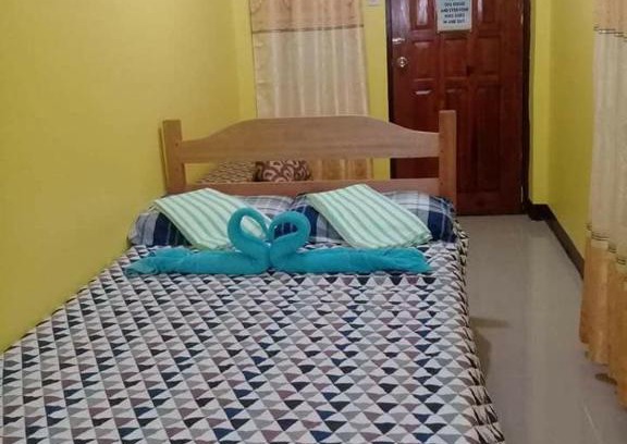 General Luna Apartment | 3Kid's Homestay Yellow