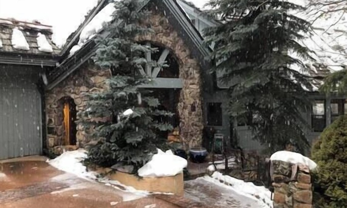 Beaver Creek House | 4/5 Bed 6 ba + loft ski in/out w/amazing views!