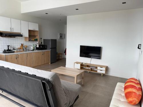 Petaling Jaya Apartment | 4-8PAX Muji Home Walk to Sunway Medical Near University & Sunway Lagoon