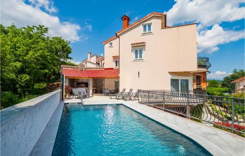 Kuceli House | 4 Bedroom Cozy Home In Matulji