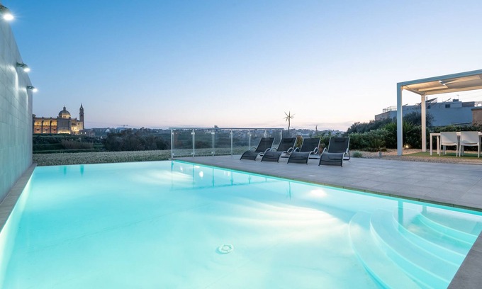 Ta' Għammar House | 4 bedroom modern house with private pool and amazing country views