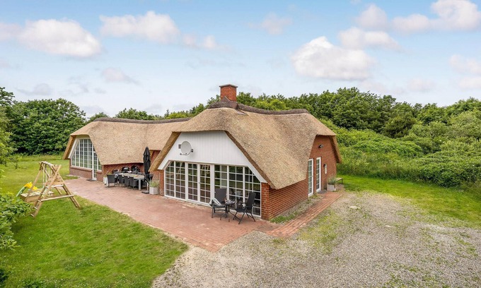 Øhuse House | 4 bedroom nice home in Ulfborg