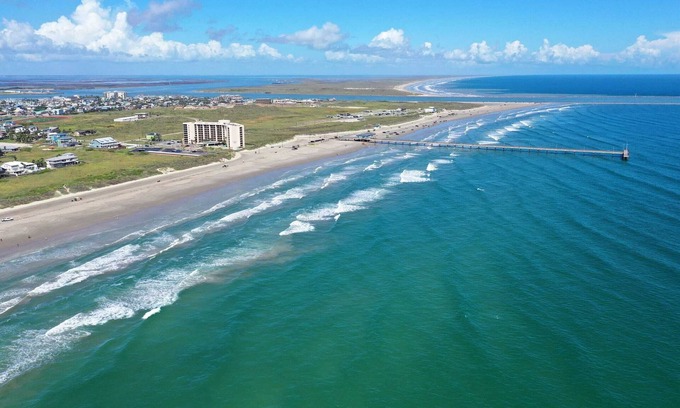 Port Aransas Cottage | 4 Costa Bahia Condos