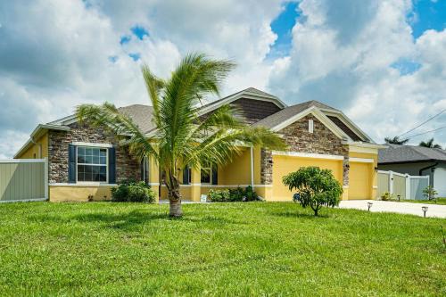 Mariner House | 4 Mi to Golf Gem with Pool and Lanai in Cape Coral