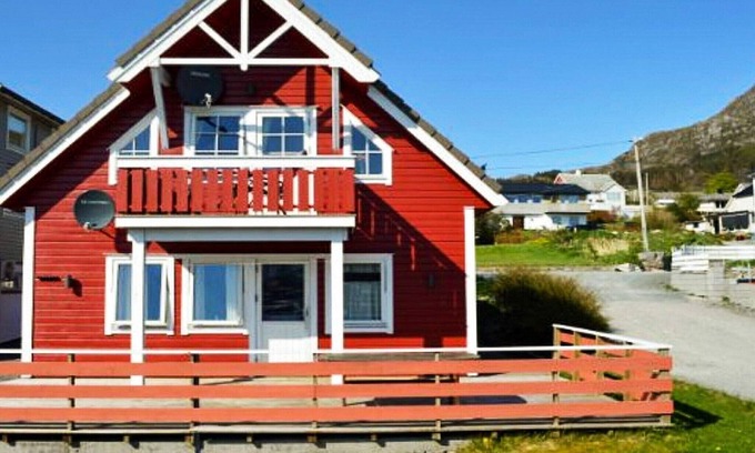Vagsoy House | 4 person holiday home in MÅLØY-By Traum