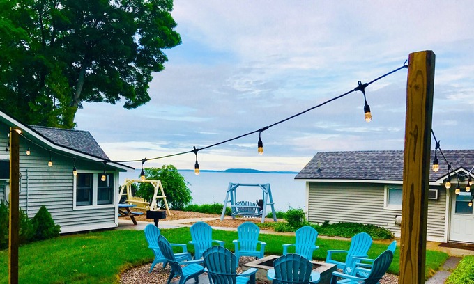 Traverse City Cottage | 4 Tiny Private Cottages for one rate on West Bay in Traverse City
