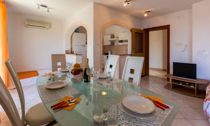 Povile Apartment | 40 m² Apartment ∙ 1 bedroom ∙ 4 guests