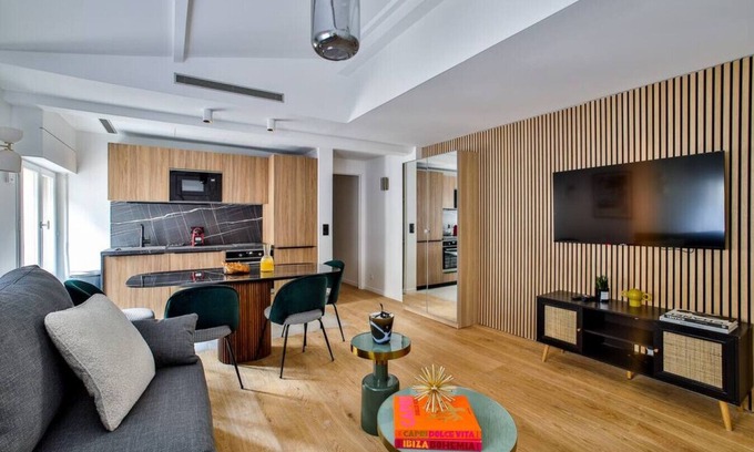 L'Europe Apartment | 41. Appart 4Pers#Madeleine#Gallerie La Fayette