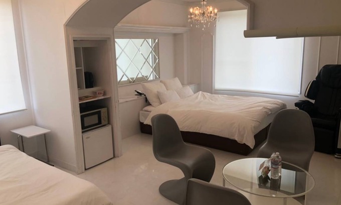 Hamasaki Hotel | 44 m² Hotel ∙ 1 bedroom ∙ 3 guests