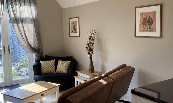 Kettering Apartment | 45 m² Apartment ∙ 1 bedroom ∙ 4 guests