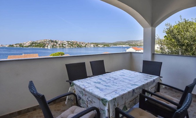 Rogoznica Apartment | 45 m² Apartment ∙ 2 bedrooms ∙ 5 guests