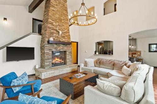 Vail House | 4501 Spruce Way