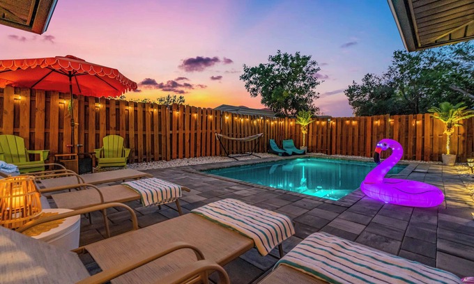 Whitfield House | 4BD Saltwater Pool Home near Beaches w/Game Room & Arcade