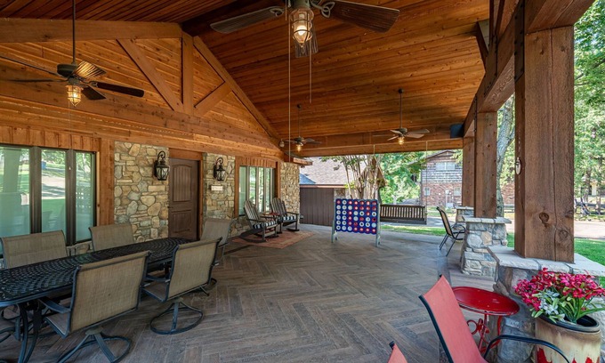 Mead House | 4Bdrm 3.5Bath - Boatslip - Internet - Comfort!