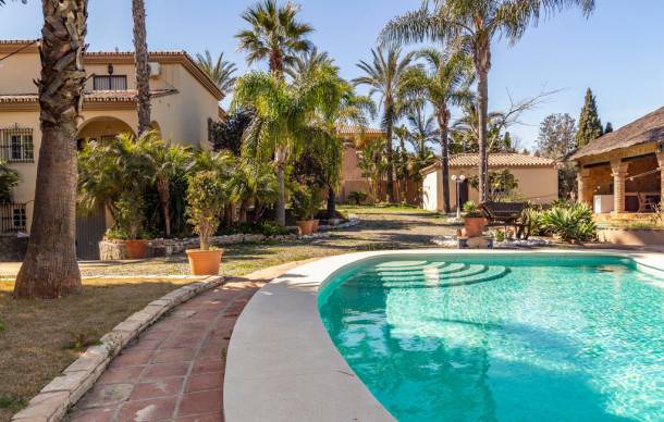 Pinos de Alhaurin House | 5 bedroom accommodation in Alhaurín de la Torre