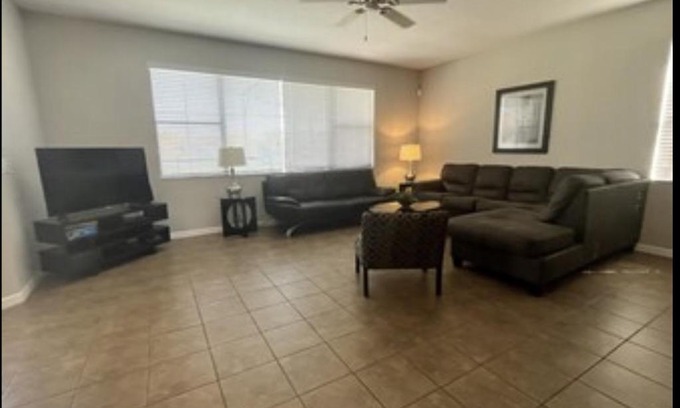 Davenport House | 5 Bedroom House in a Golf resort community near Disney Parks & Universal Studios