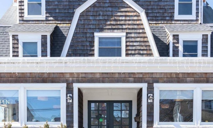 Middletown House | #5 | Comfy Room w/Queen-bed