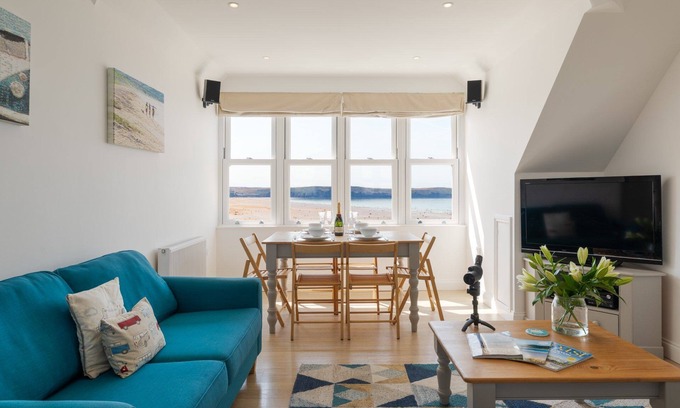 Woolacombe Apartment | 5 Hartland, sleeps 5 with sea view