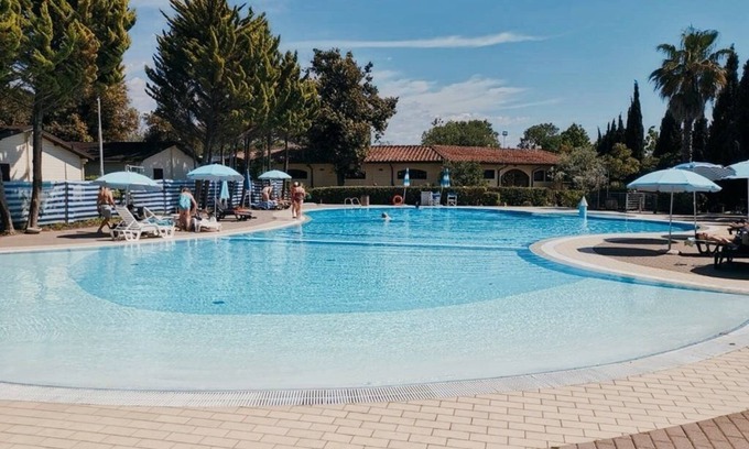 Viareggio Ski Chalet | 5 Minuten van Zee, Knus Verblijf Chalet, Heerlijke Familie Vakantie in Toscane