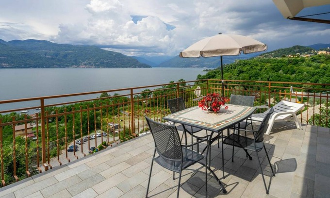 Porto Valtravaglia Apartment | 50 m² Apartment ∙ 1 bedroom ∙ 4 guests