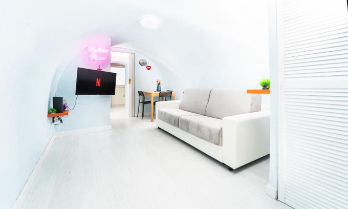 Historical Center Apartment | [50 mt dal centro] Elegante Appartamento Napoli