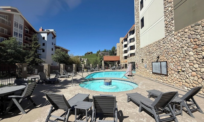 Crested Butte Condo | 515 π Slopeside Condo in Mt. Crested Butte